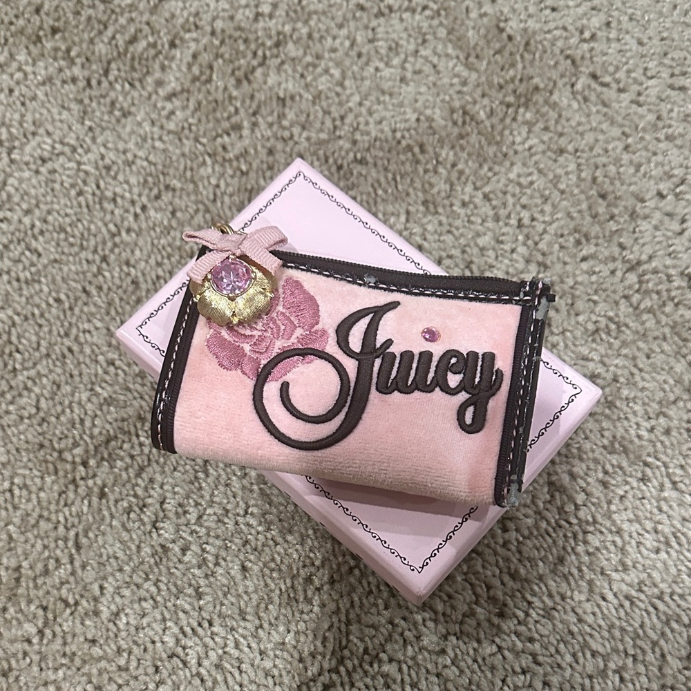 Juicy Couture Pink Embroidered Wallet vintage